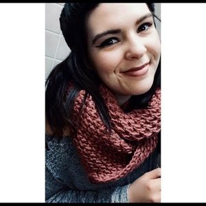 Meet your Posher, Carson Elizabeth